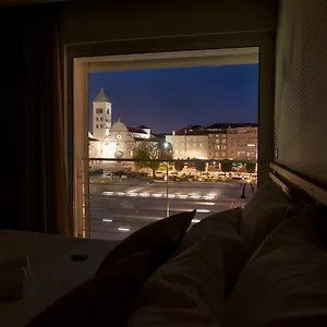 Domus Romana Lux Couette-café