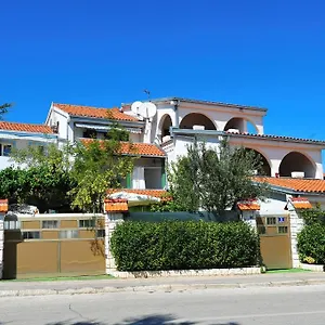 3* Bed & Breakfast And Anika